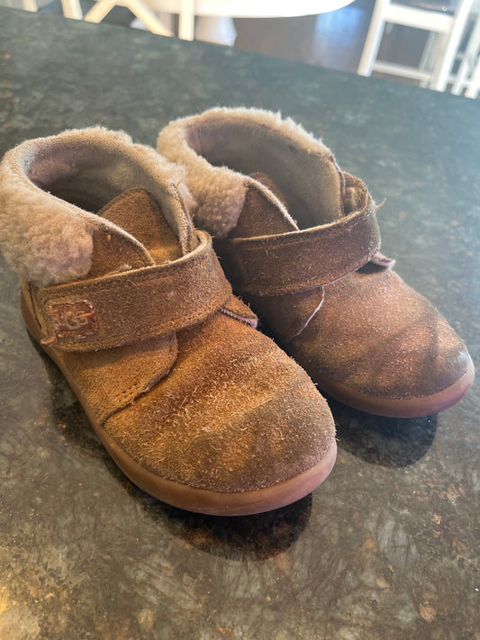 Uggs Very Used Condition - size Shoes - Toddler 11