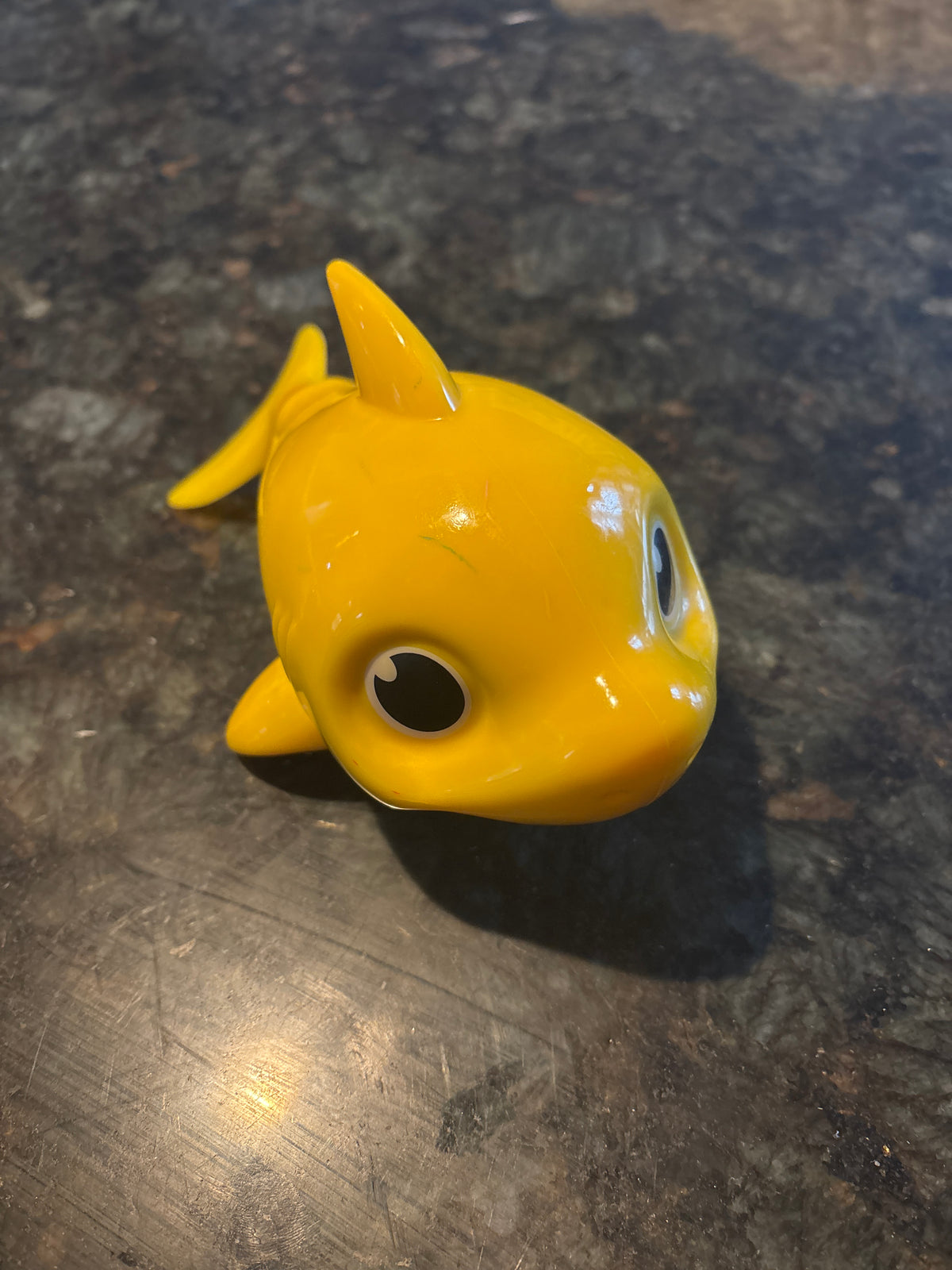 Baby shark swimming Shark, needs batteries