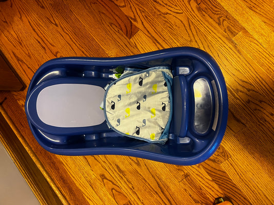 Baby bathtub