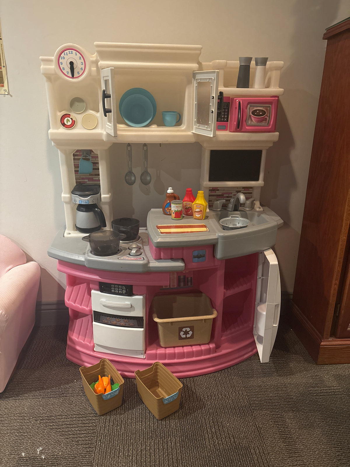Play Kitchen with Various accessories