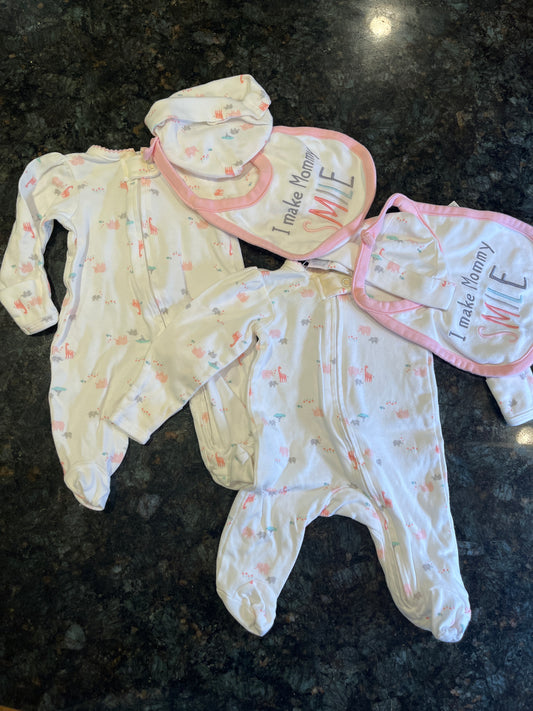 2 sleep & plays, 2 hats, 2 bibs, some discolor - size Month - Newborn