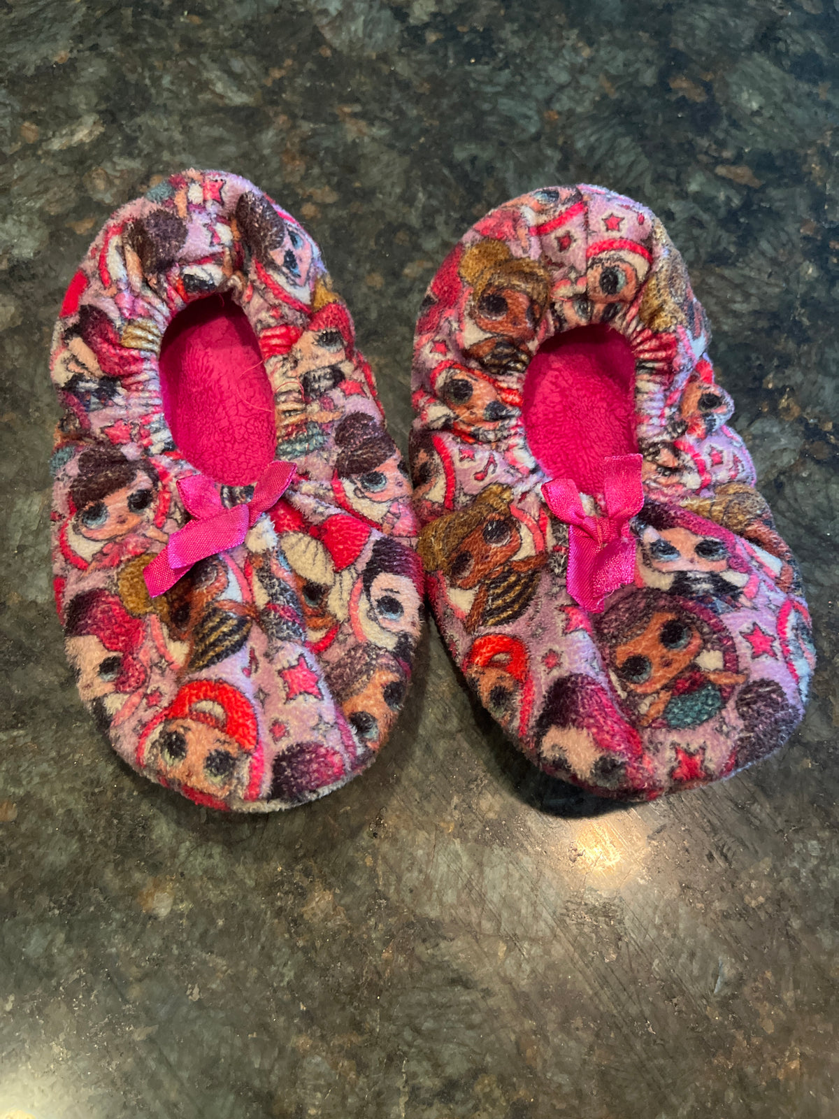 Lol Slippers - size Shoes - Toddler 10