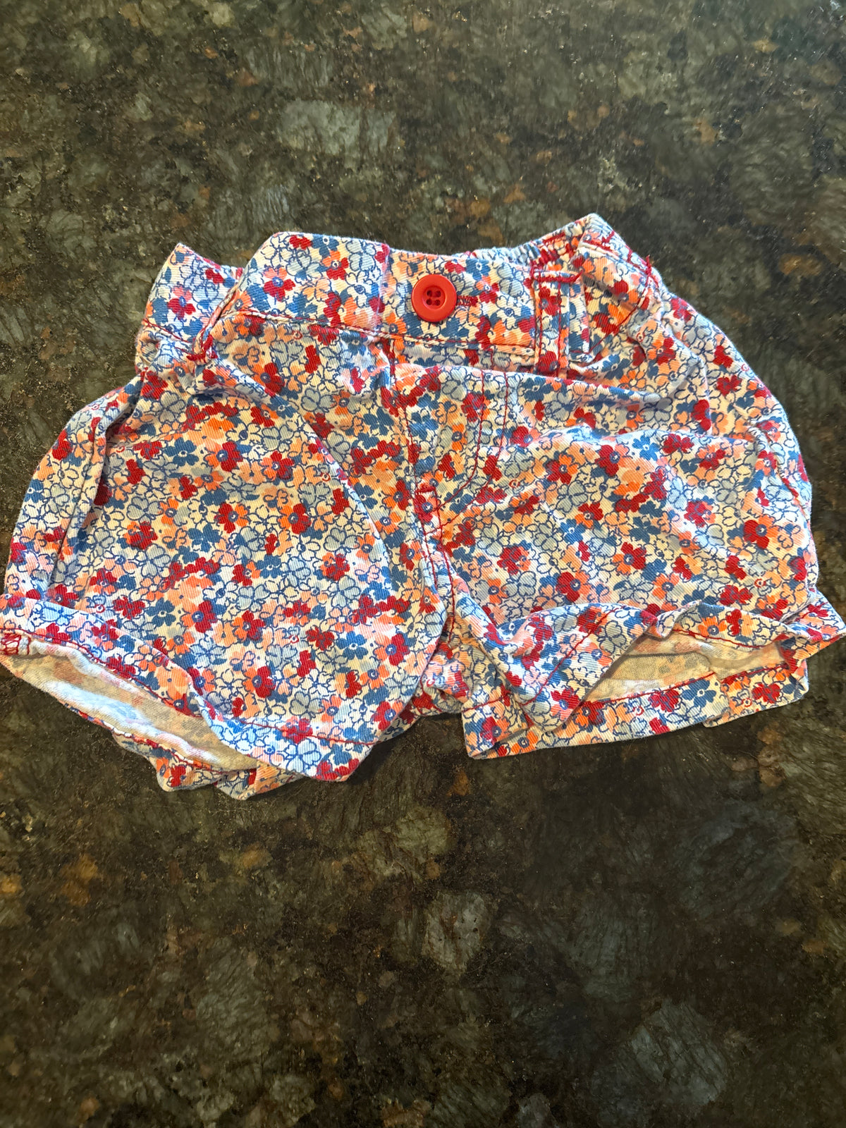 Floral Shorts 18 months - size Month - 12-18 / 18M