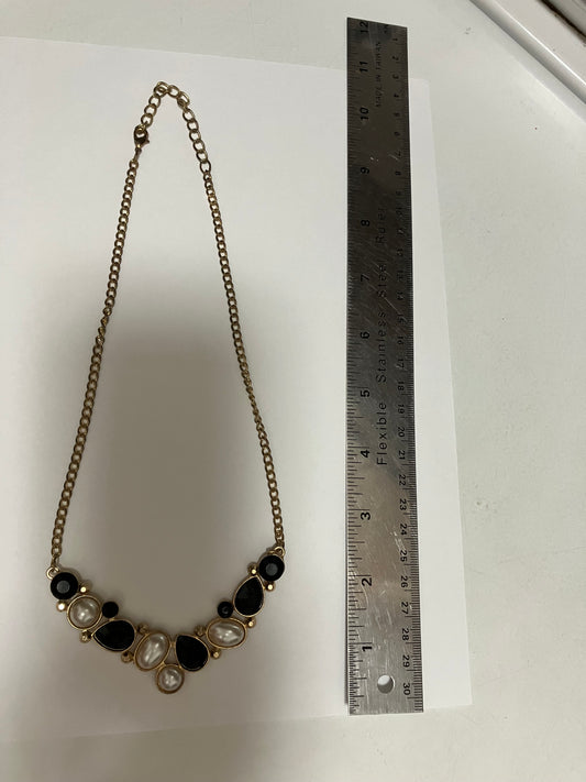 Vintage black & white necklace