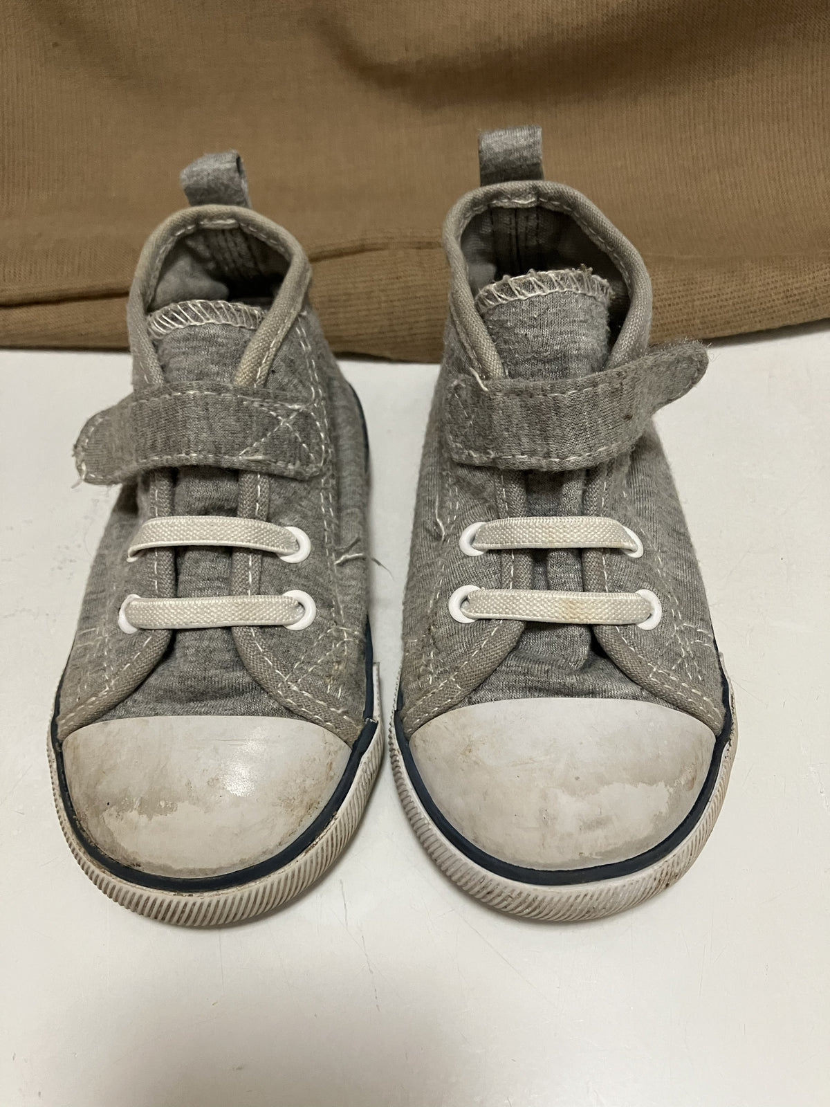 PC Gray high tops Old Navy - size Shoes - Toddler 6 1/2