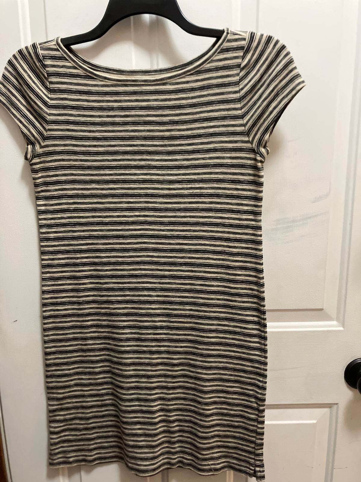 GUC black stripe dress Size small (Loft) - size Junior - S (3/5)