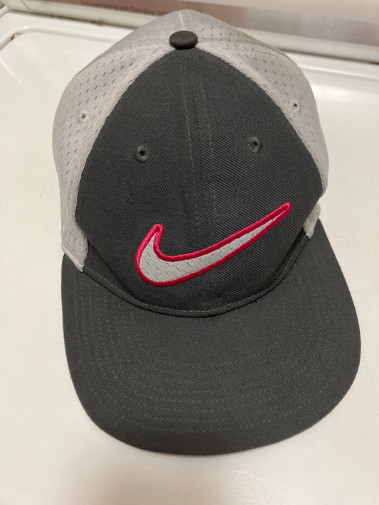 EC gray Nike hat Fits youth M/L