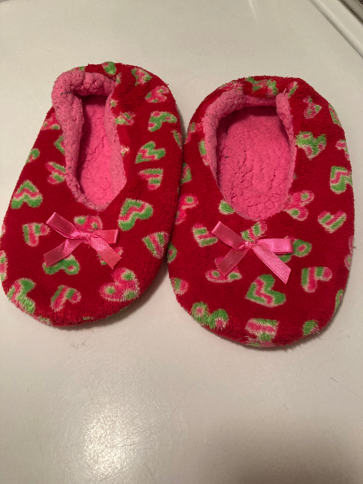 Red fuzzy Slippers Justice - size Shoes - Kids 3