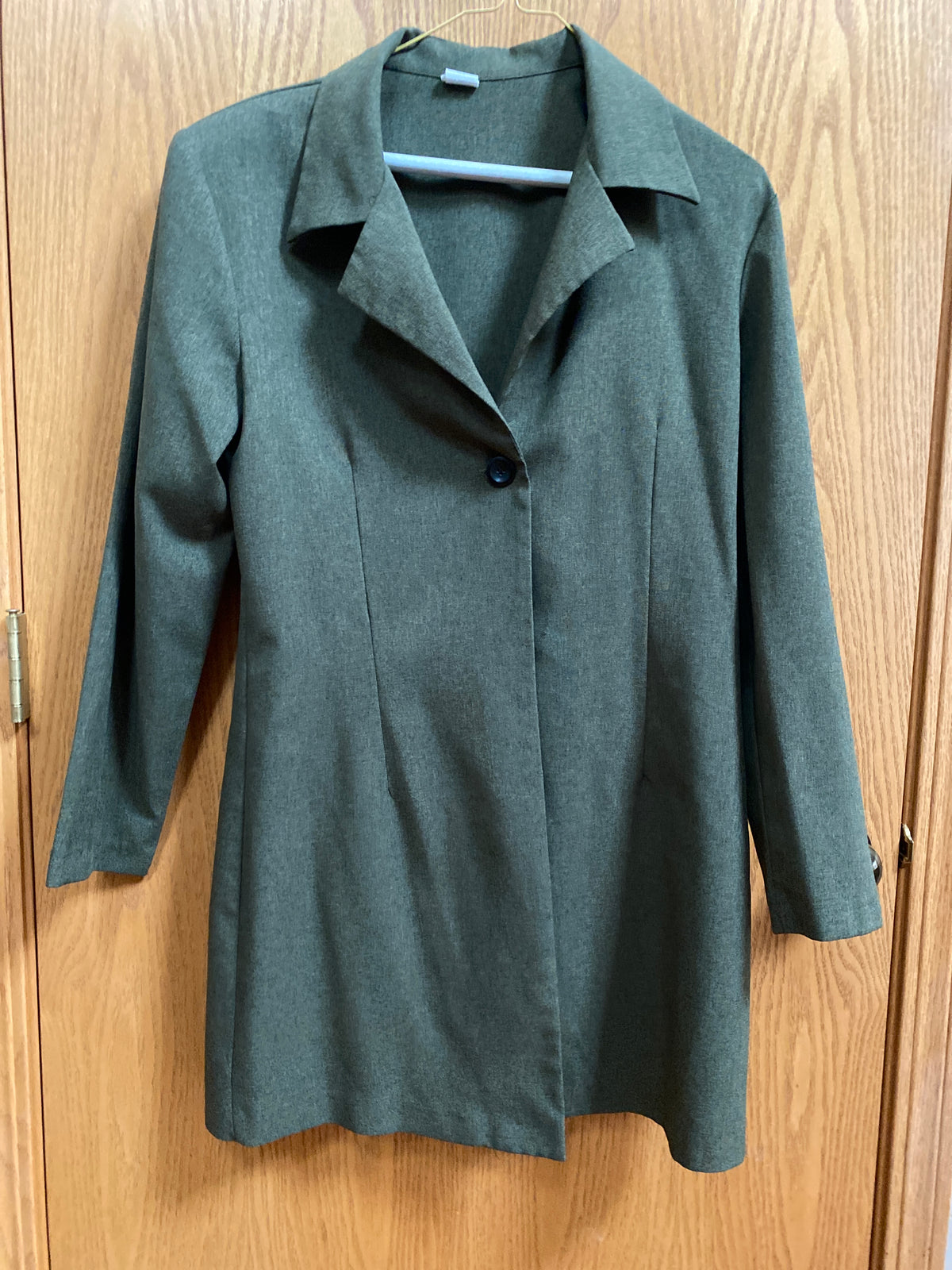 Size 9/10 olive green Dress over coat 1 button