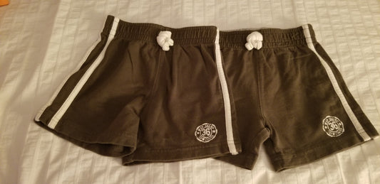 Twin DkGreen Knit Shorts Carter's Sz 12mo/clean - size Month - 9-12 / 12M